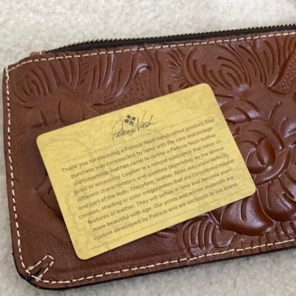 New PATRICIA NASH, tooled leather wristlet/wallet - Picture 12 of 13